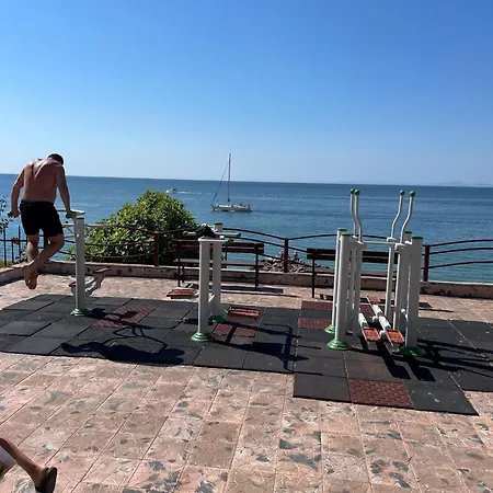 Peter Apartmanbulgaria-crown Noks Apartment *